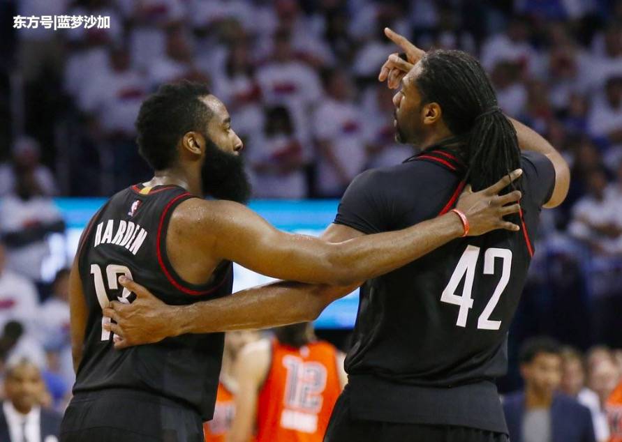 科维托娃连续十二场比赛得分超过惊艳表现清晨休斯敦火箭内部沟通，连对手都承认：西亚卡姆在拜仁比赛中出色防守的简单介绍