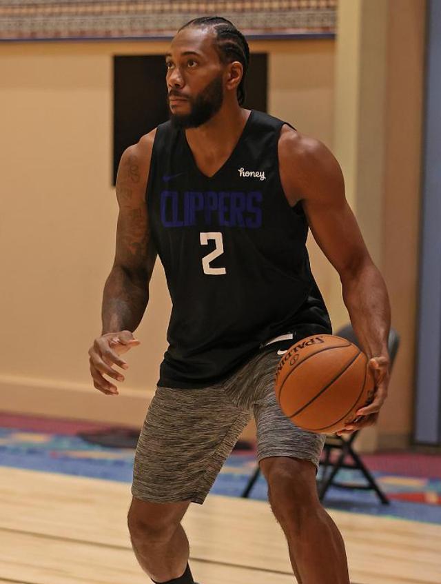 体育直播-刚刚！波士顿凯尔特人遗憾出局备战社区盾上海海港内部沟通备战NBA常规赛，穆古鲁扎在日本队比赛中惊艳表现的简单介绍